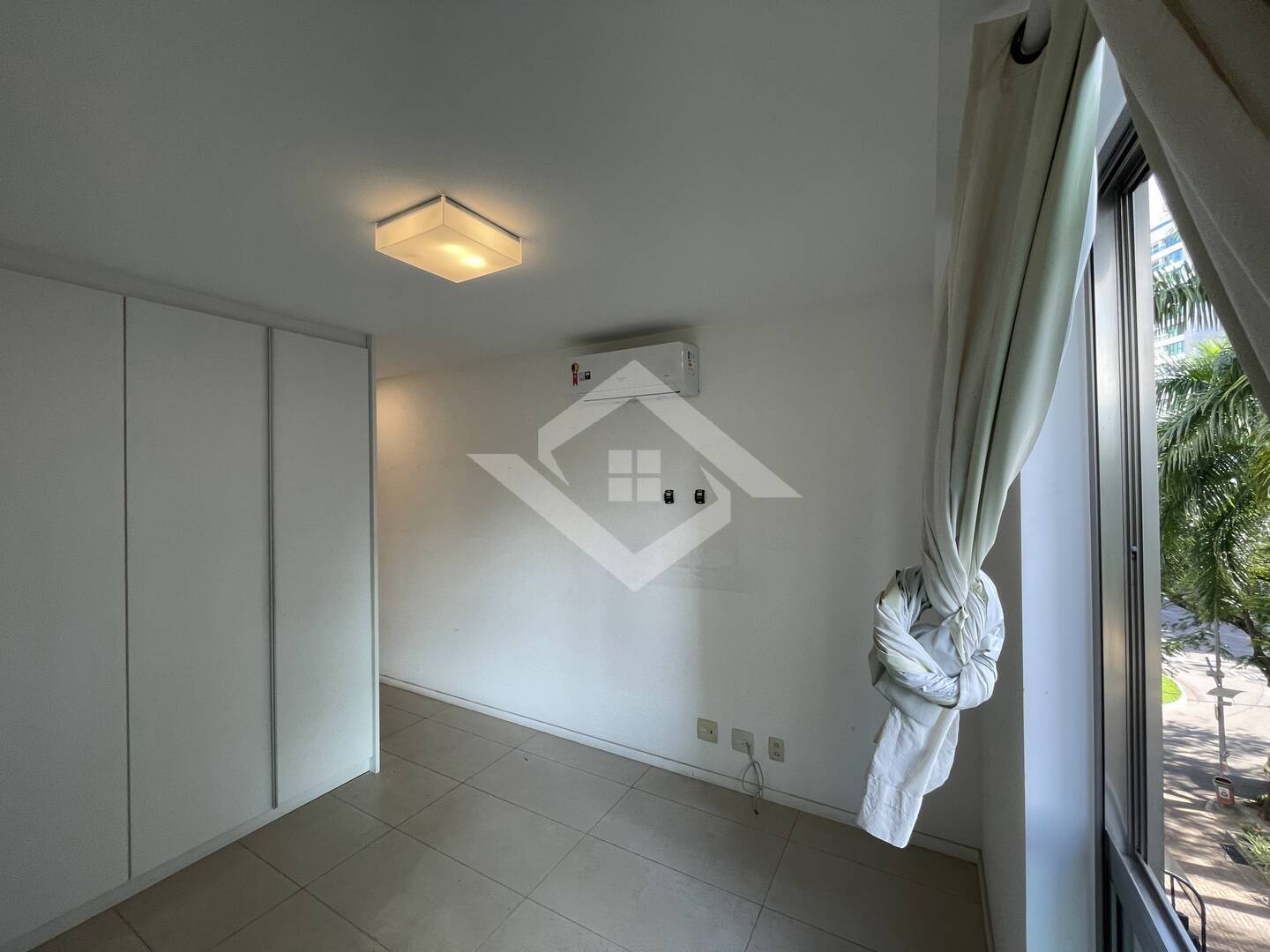 Apartamento à venda com 4 quartos, 275m² - Foto 15