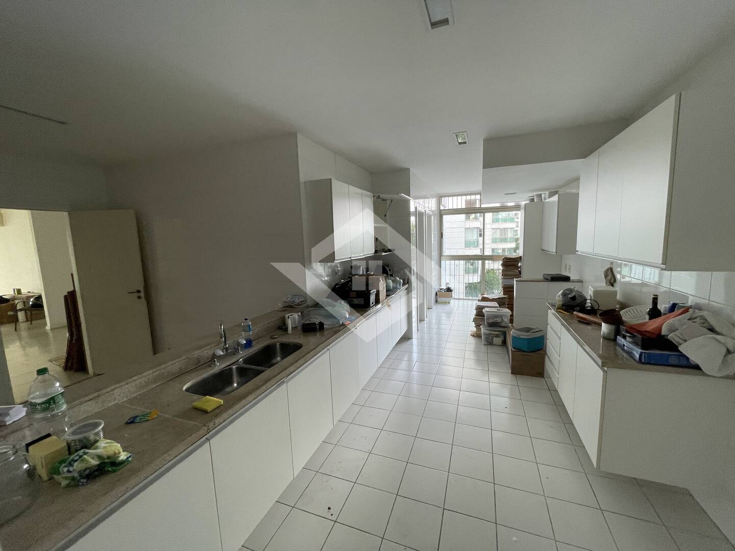 Apartamento à venda com 4 quartos, 275m² - Foto 19