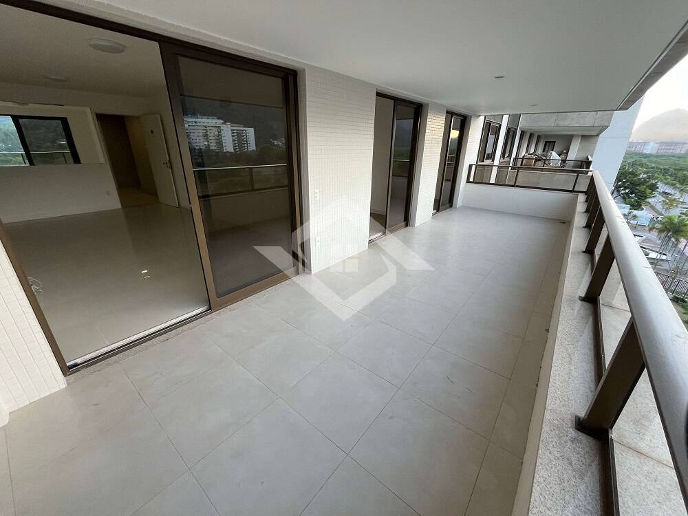 Apartamento à venda com 3 quartos, 134m² - Foto 6