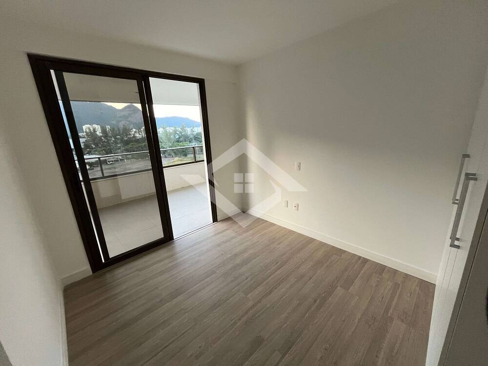 Apartamento à venda com 3 quartos, 134m² - Foto 9