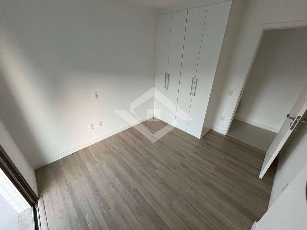 Apartamento à venda com 3 quartos, 134m² - Foto 10