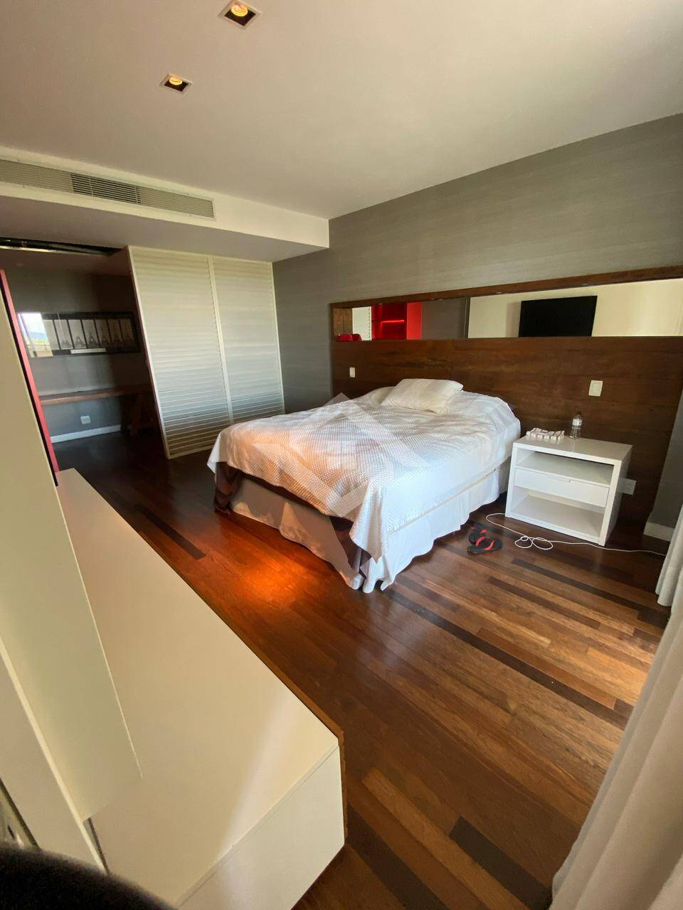 Apartamento à venda com 4 quartos, 330m² - Foto 8