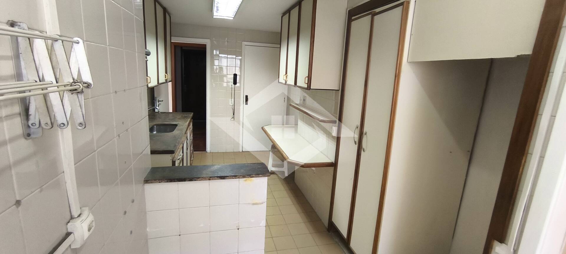 Apartamento à venda com 4 quartos, 159m² - Foto 26