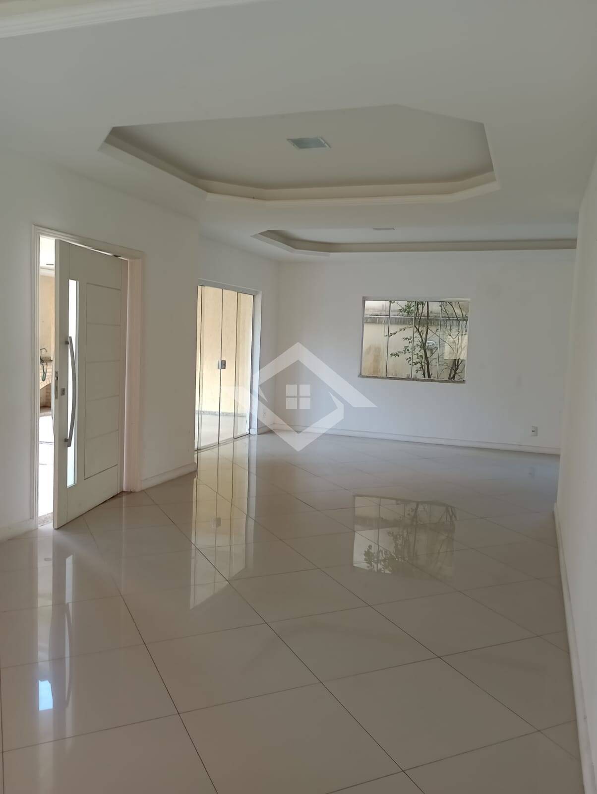 Casa à venda com 4 quartos, 330m² - Foto 11