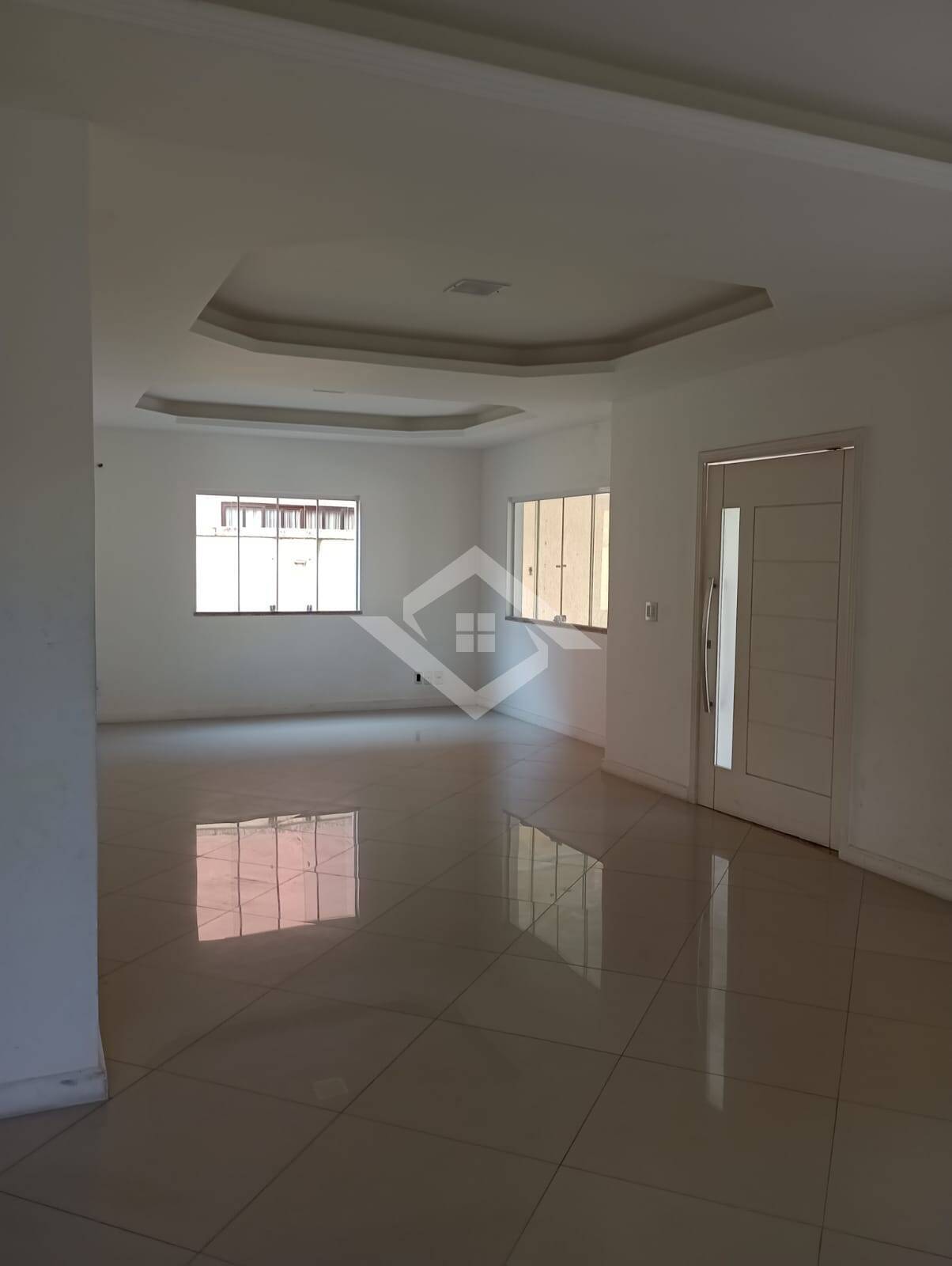 Casa à venda com 4 quartos, 330m² - Foto 14