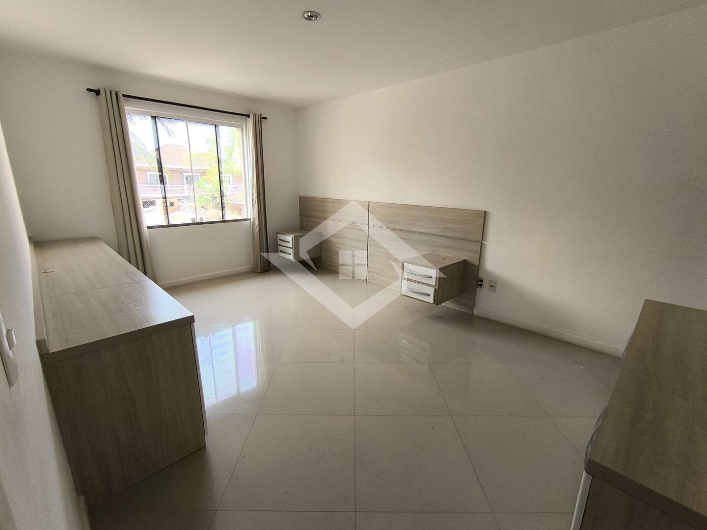 Casa à venda com 4 quartos, 330m² - Foto 20