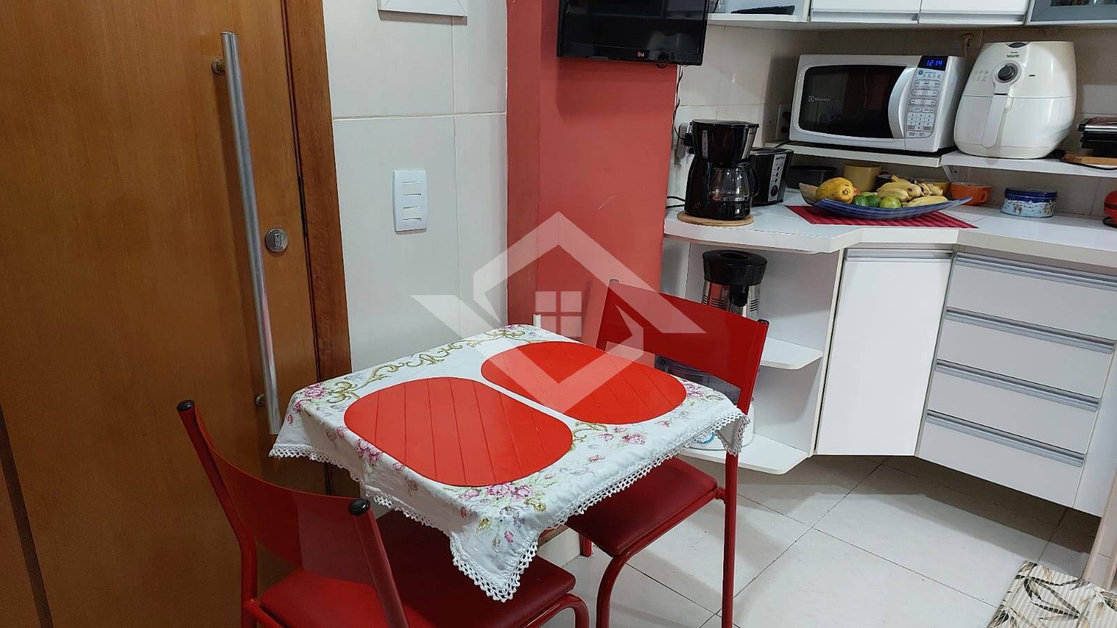 Apartamento à venda com 2 quartos, 81m² - Foto 28