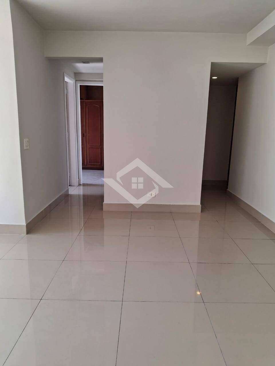 Apartamento à venda com 2 quartos, 84m² - Foto 5