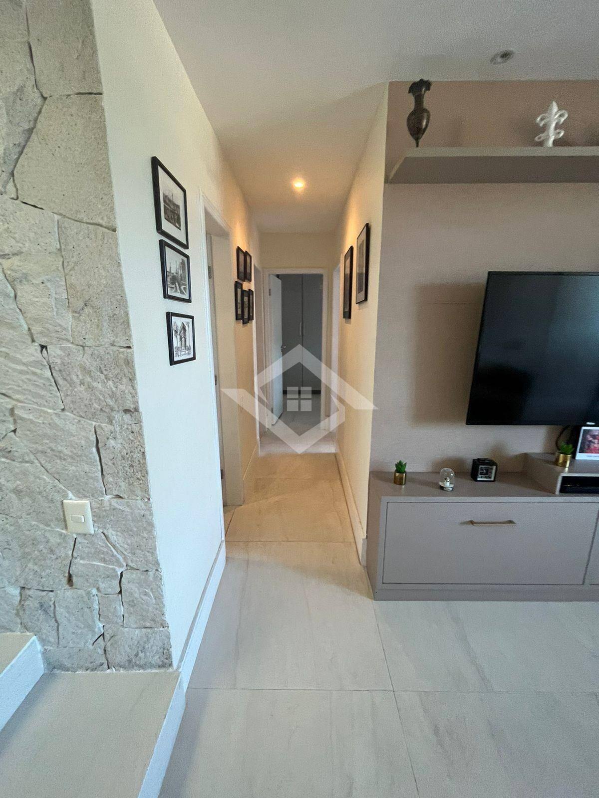 Apartamento à venda com 4 quartos, 228m² - Foto 5