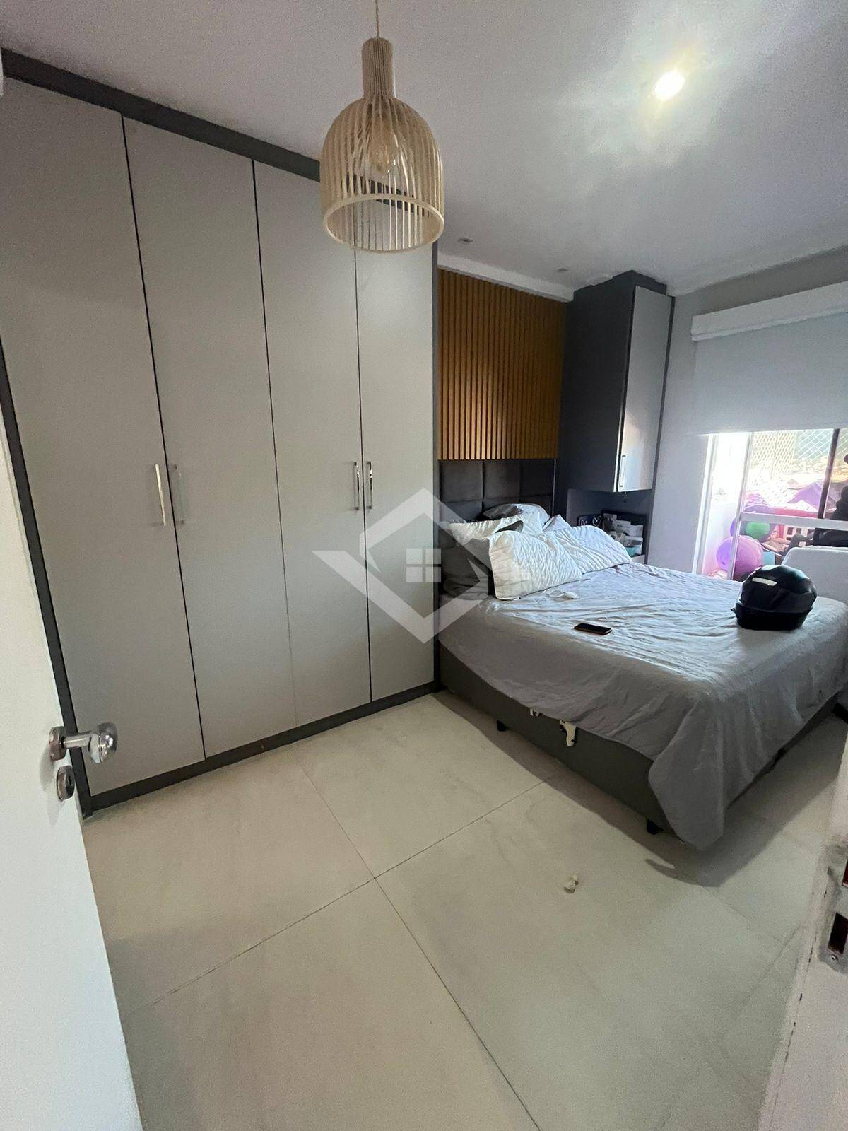 Apartamento à venda com 4 quartos, 228m² - Foto 9