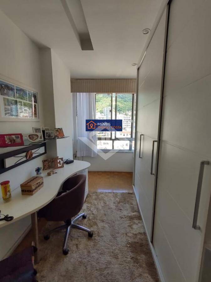 Apartamento à venda com 3 quartos, 256m² - Foto 11