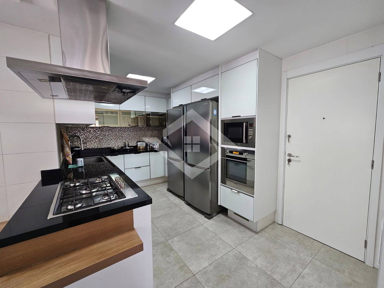 Apartamento à venda com 4 quartos, 166m² - Foto 19