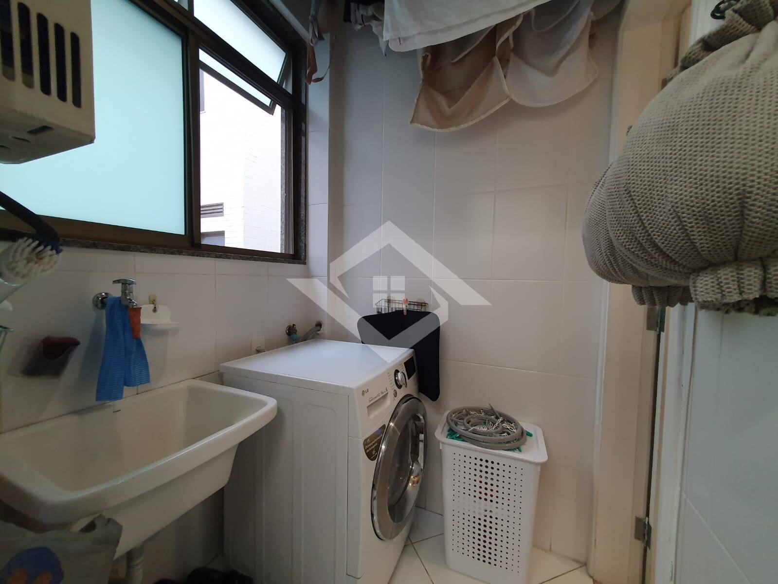 Apartamento à venda com 3 quartos, 111m² - Foto 19