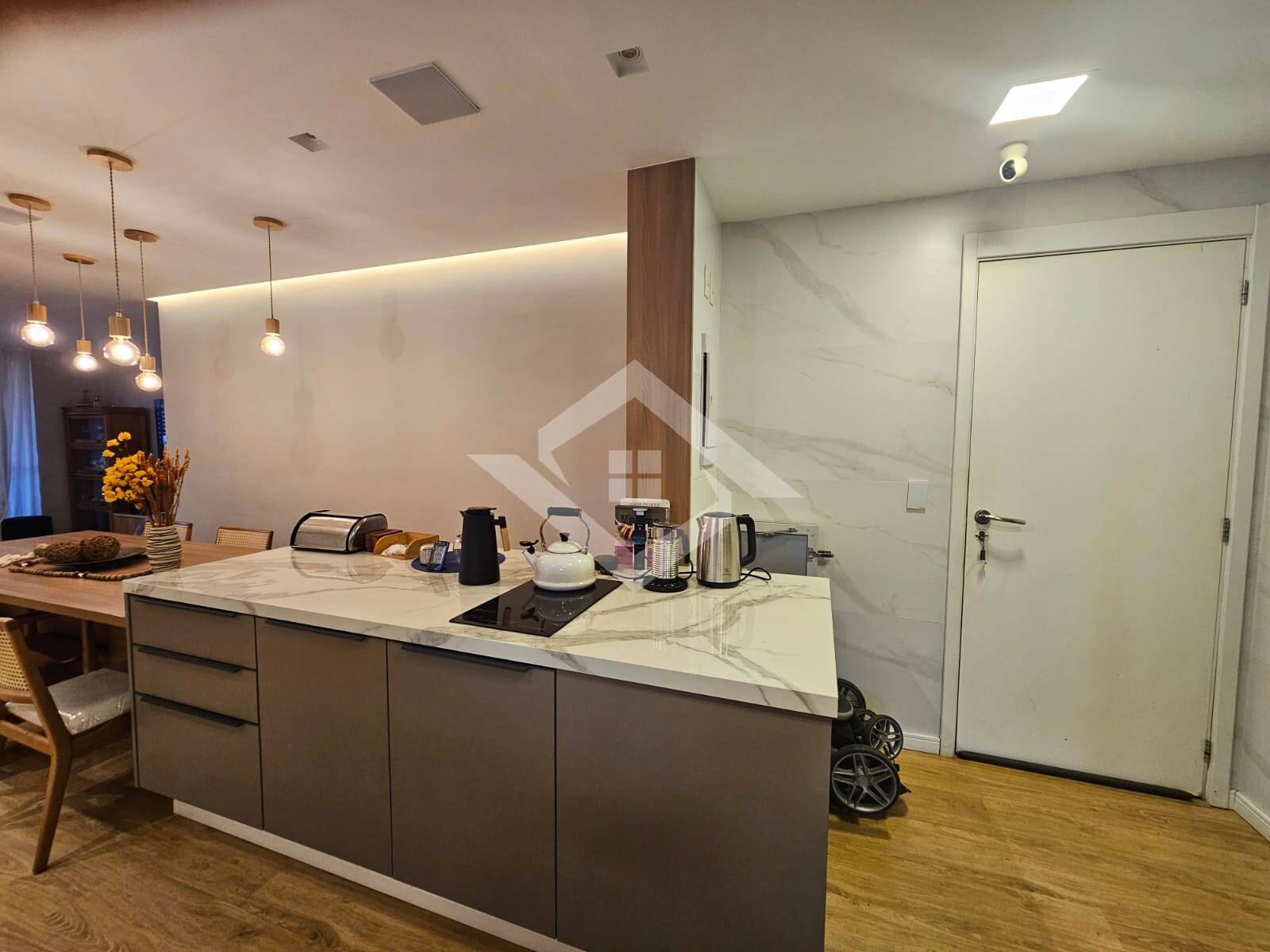 Apartamento à venda com 3 quartos, 144m² - Foto 19