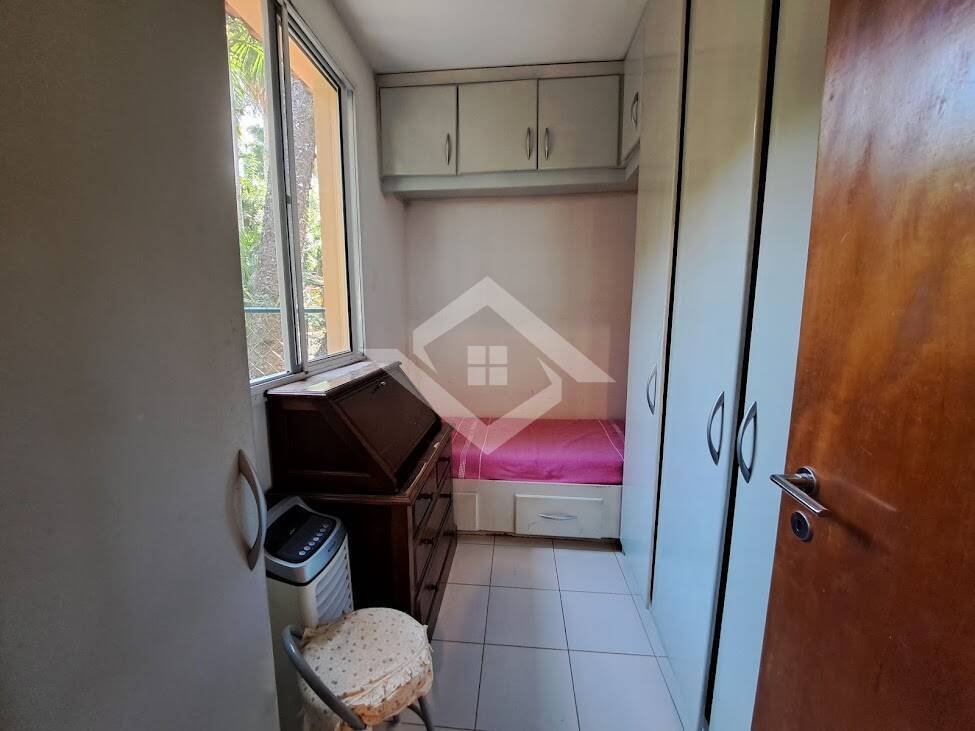 Casa à venda com 4 quartos, 300m² - Foto 27