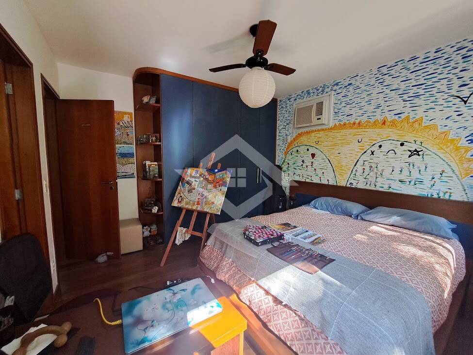 Casa à venda com 4 quartos, 300m² - Foto 39