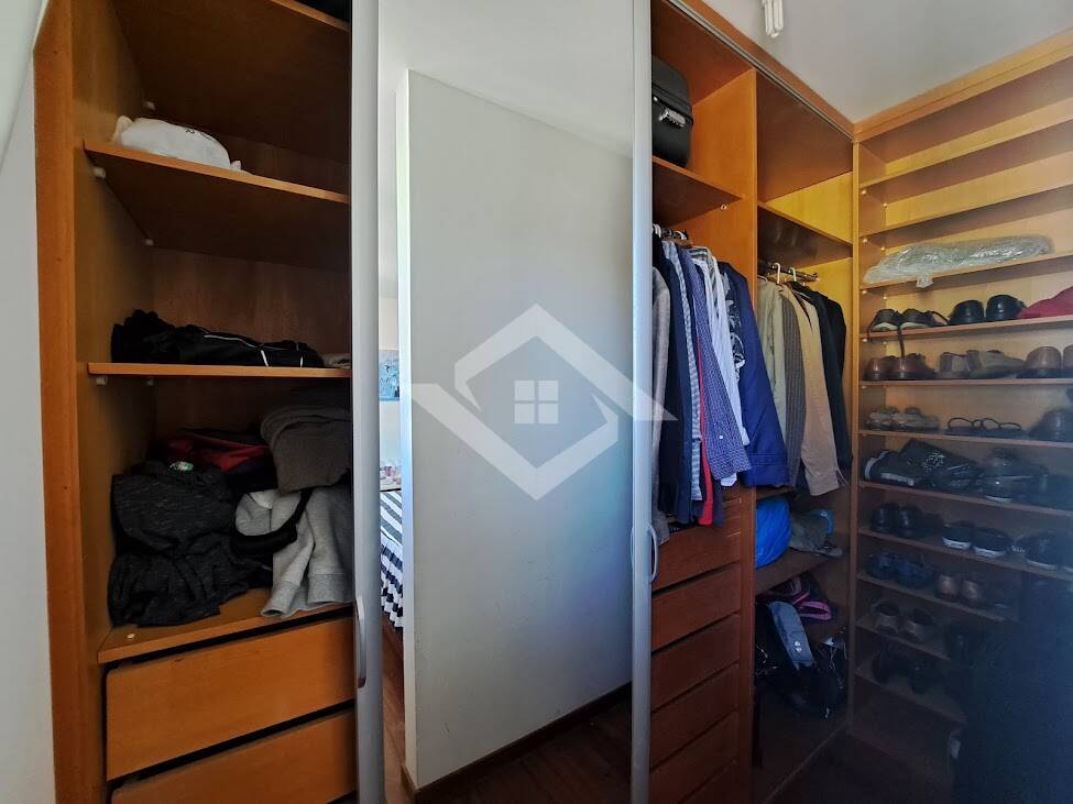 Casa à venda com 4 quartos, 300m² - Foto 36