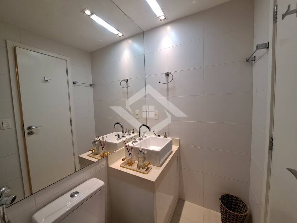 Apartamento à venda com 3 quartos, 157m² - Foto 27