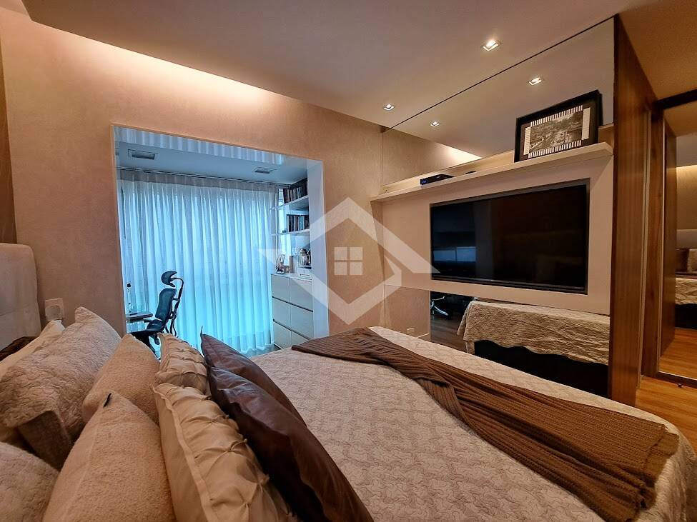 Apartamento à venda com 3 quartos, 157m² - Foto 31