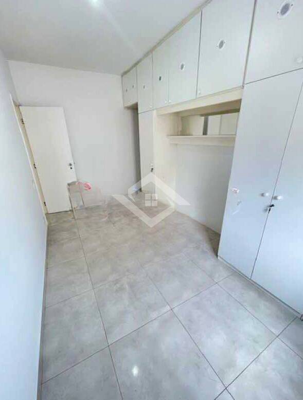 Apartamento à venda com 2 quartos, 85m² - Foto 10